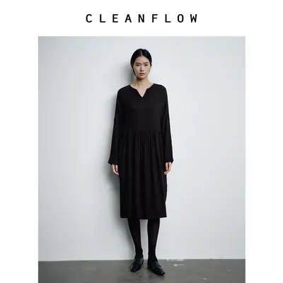 CLEANFLOW | 精纺羊毛皱布开口碎褶连衣裙女高级感2026秋新款裙子