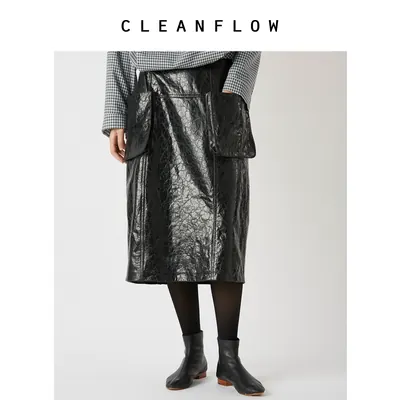 CLEANFLOW | 黑色龟裂纹油蜡牛皮立体大口袋A型半身裙纯色质感